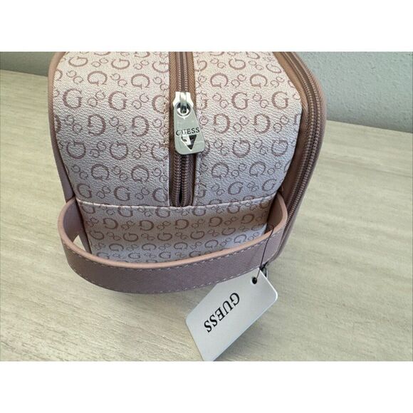 GUESS V7200082 Light Rose TOILETRY JUNCTION TRAVEL CASE DOPP BAG LOGO $148 - Picture 8 of 8